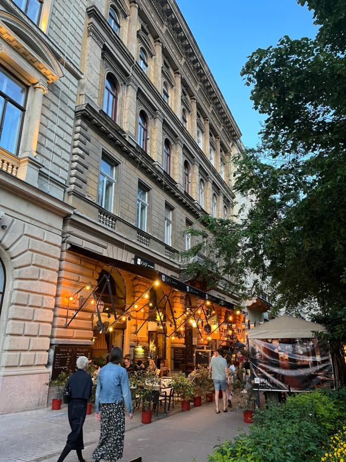 Casa Nora Liszt Ferenc Ter Budapest Exterior photo